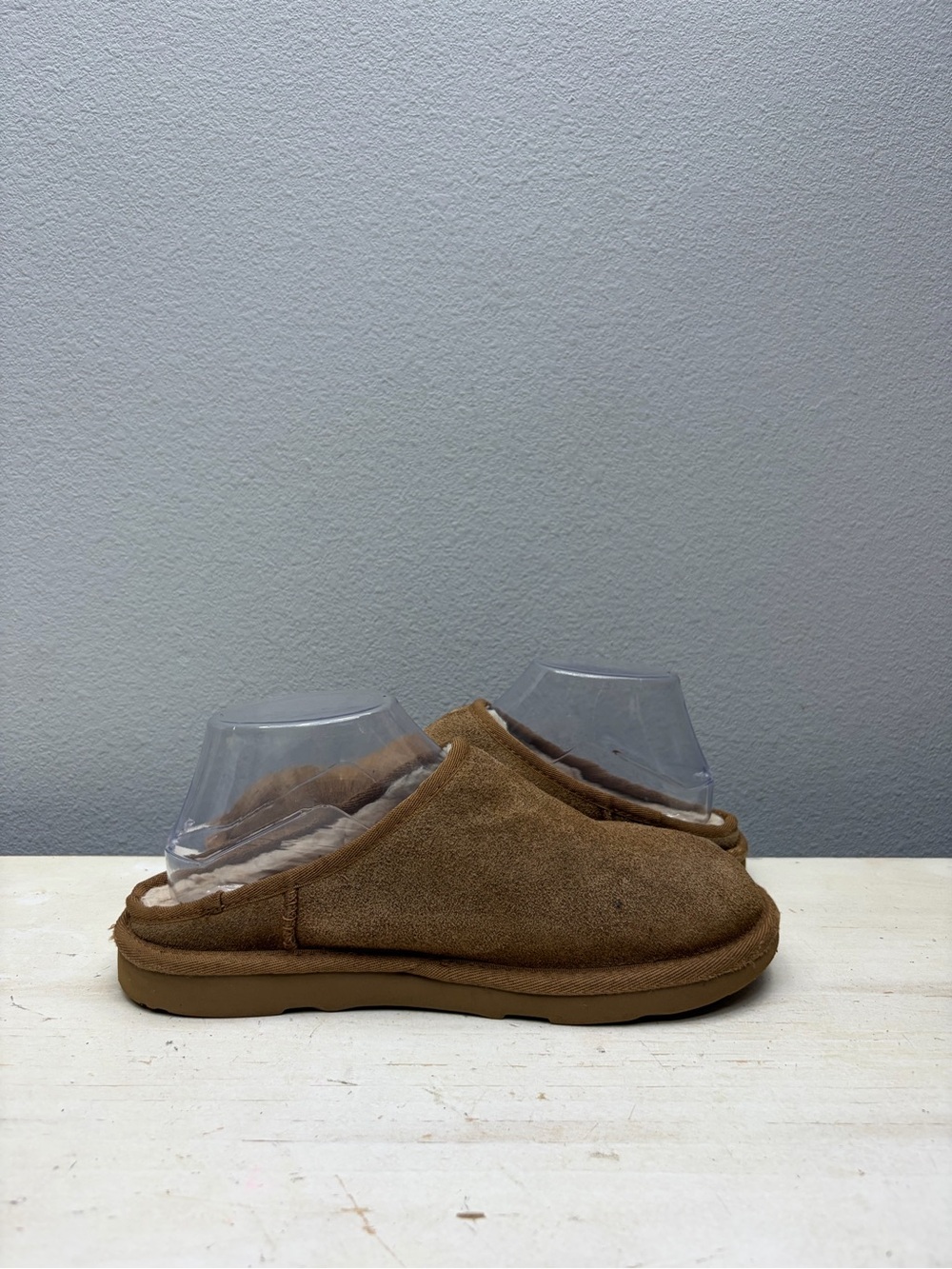 Ugg Brown Suede Classic Slippers Size 7 - Picture 2 of 7